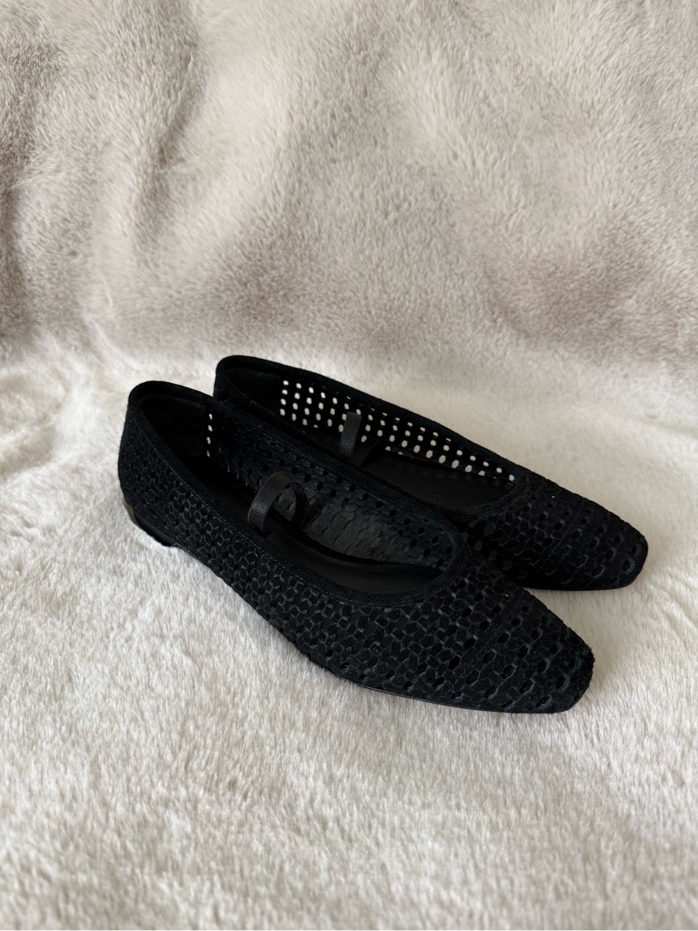 Vince Vivian Mary Jane Black Woven Suede Leather Flats Size 7 New in Box
